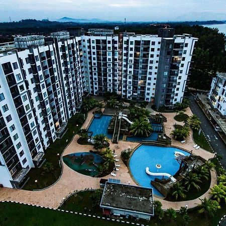 Timur Bay Beach Resort By Subhome Kuantan Esterno foto