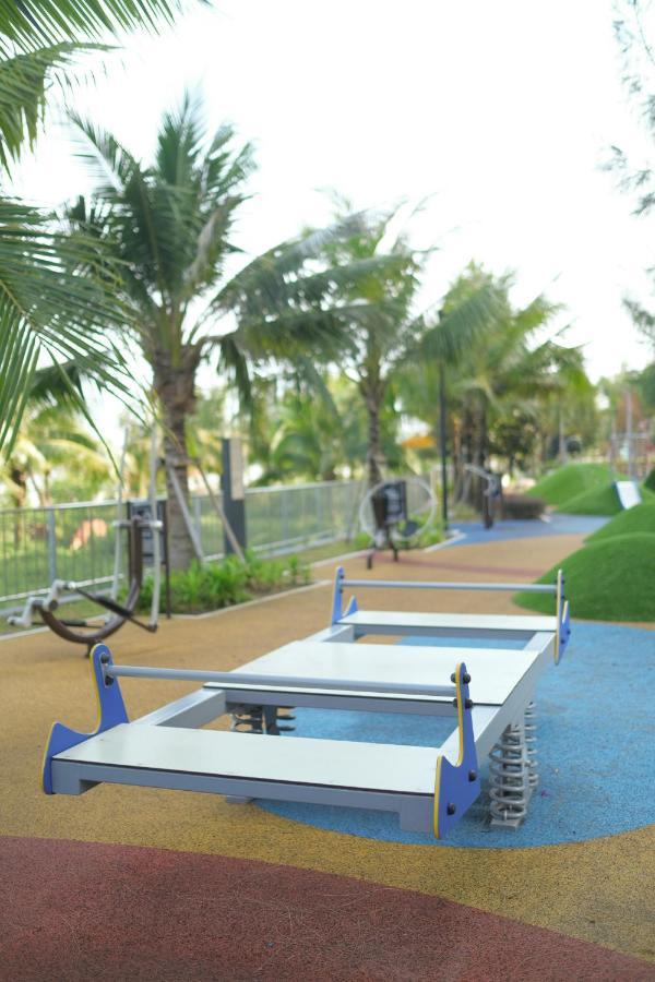 Timur Bay Beach Resort By Subhome Kuantan Esterno foto